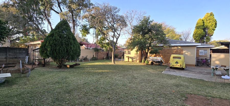 4 Bedroom Property for Sale in Geelhoutpark North West